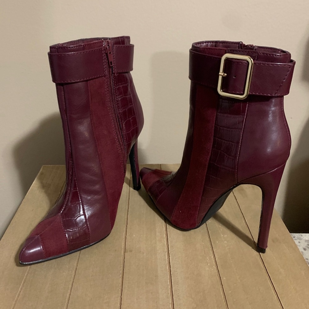 Women’s Justfab size 6 ankle stiletto heel boots